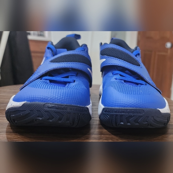 Nike sneakers in royal blue - Picture 3 of 11